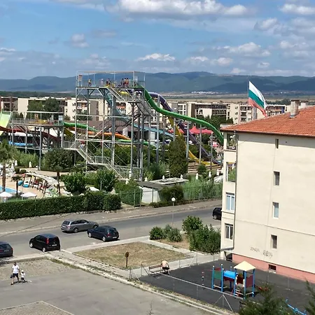 Апартамент Cozy In Sanny *